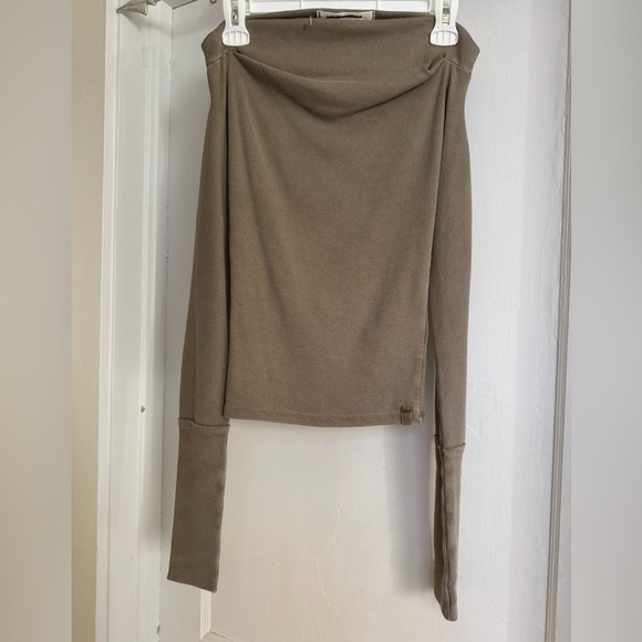 Free People We The Free *Gigi*Long-Sleeve Tee in Taupe. NWOT.XS - Picture 5 of 6